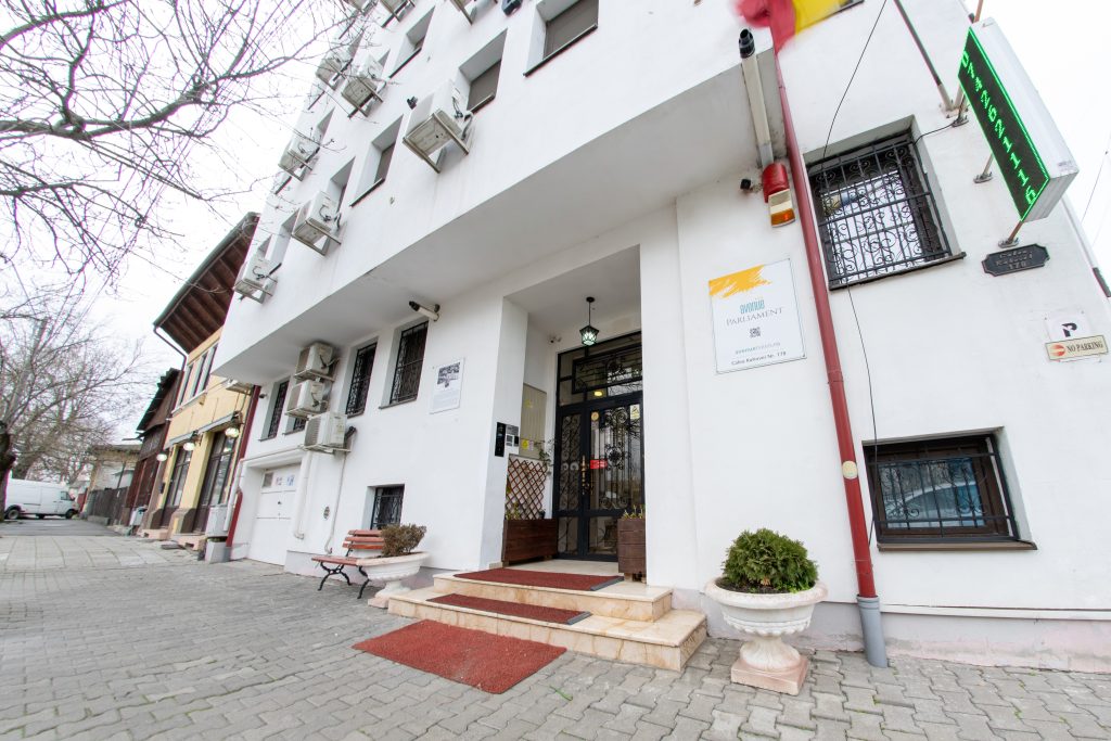 Avenue Parliament Bucuresti