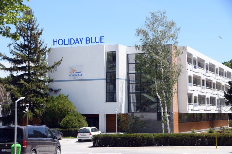 Ofertă Hotel Holiday Blue Olimp – Cere Ofertă